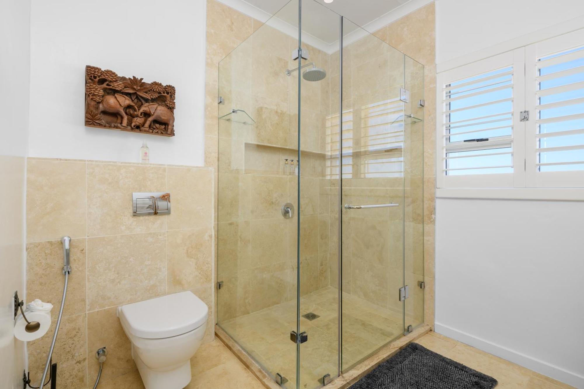 Nakai Beach Homestay Trafalgar Esterno foto