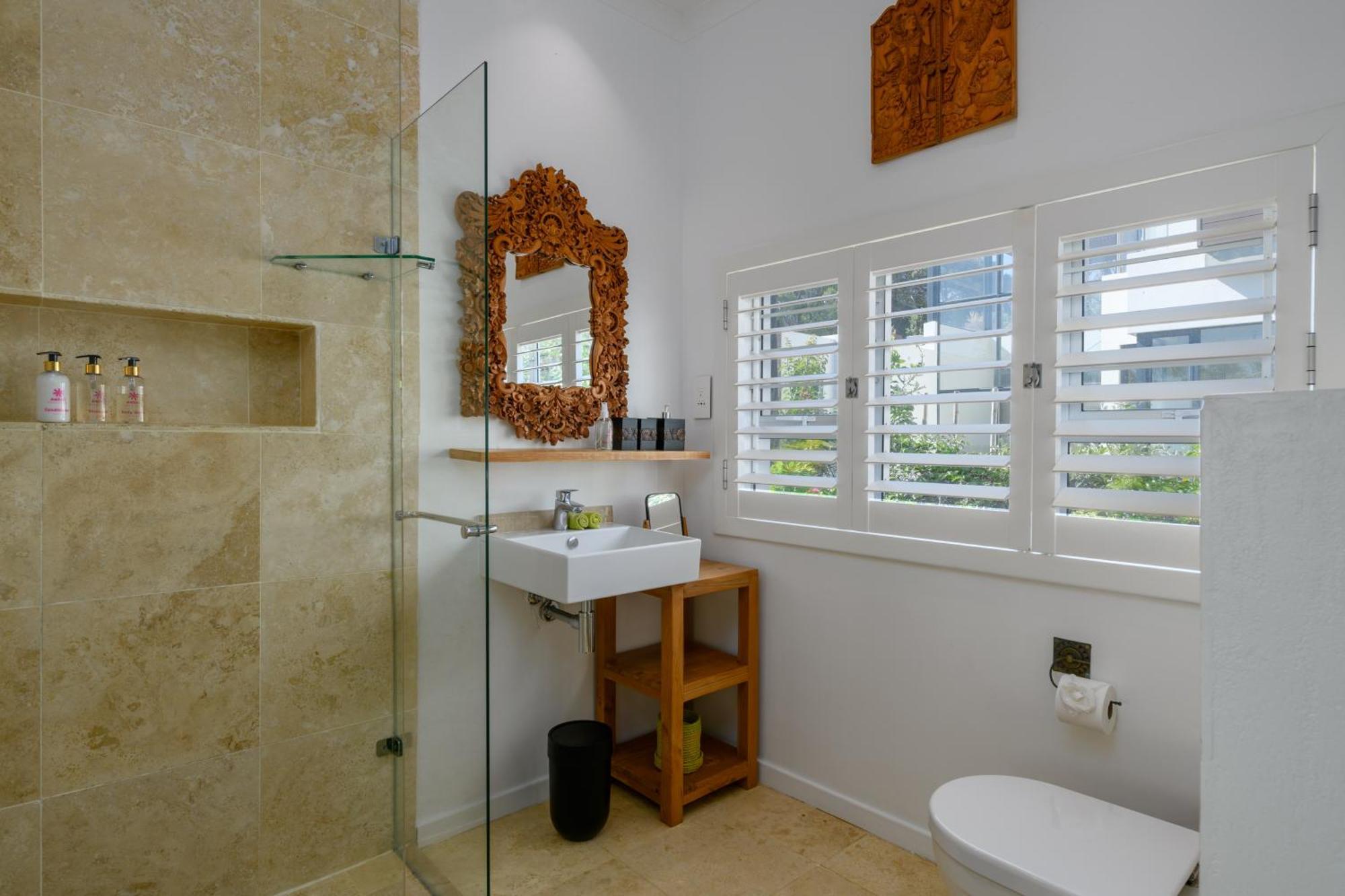 Nakai Beach Homestay Trafalgar Esterno foto
