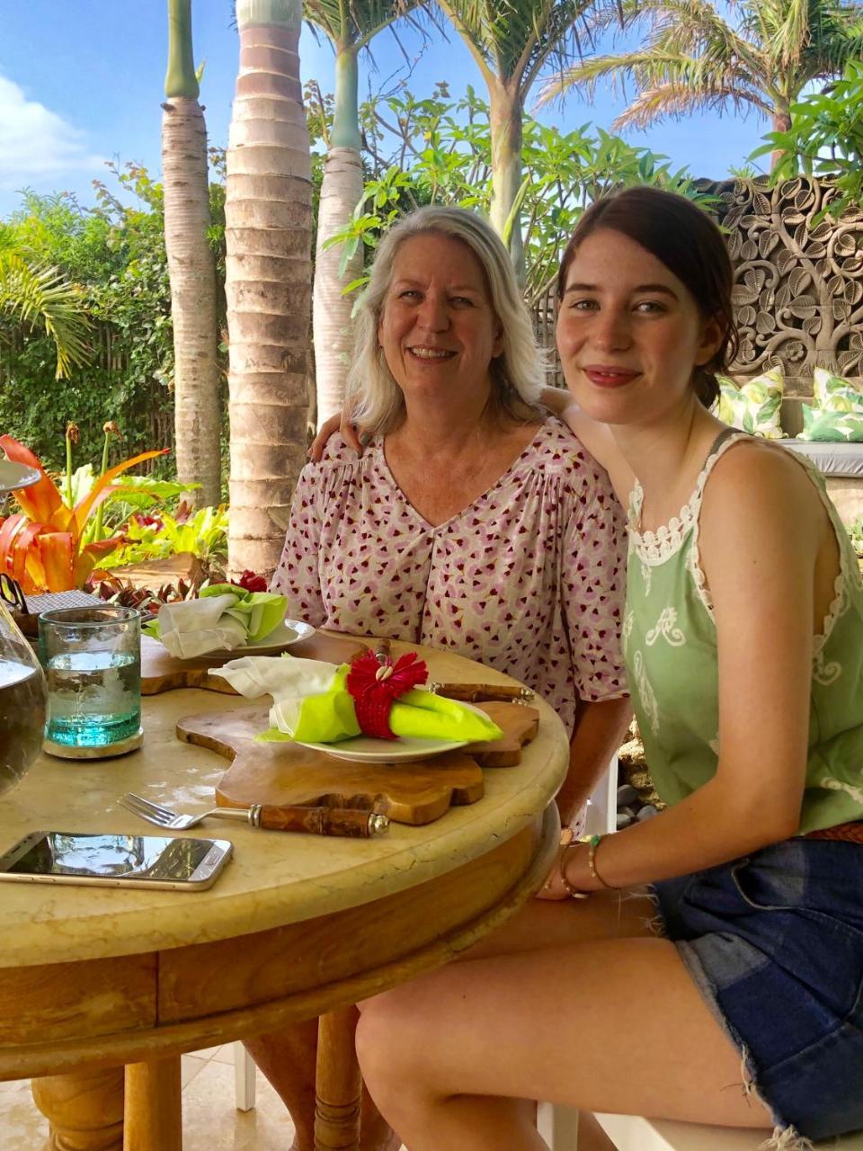 Nakai Beach Homestay Trafalgar Esterno foto